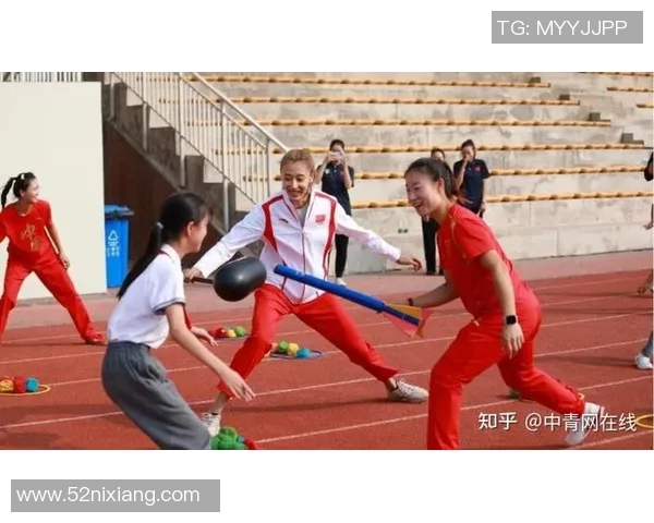 李军专访:探寻排球辉煌背后的成功秘诀与心路历程 李军专访:探寻排球辉煌背后的成功秘诀与心路历程