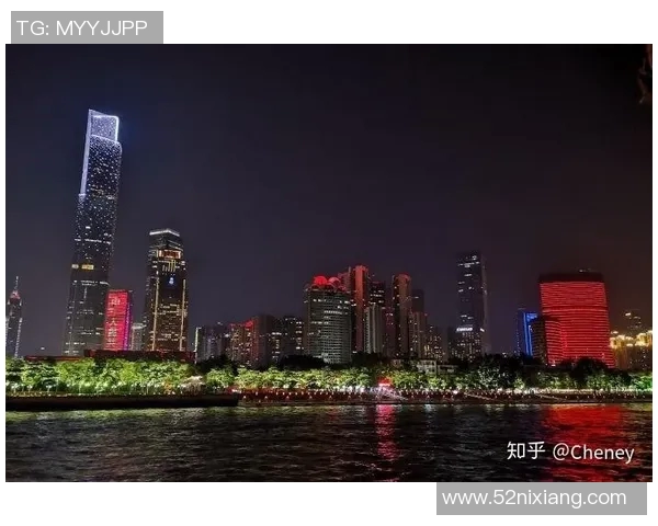 足球明星齐聚东方明珠共庆盛典精彩瞬间尽在眼前 足球明星齐聚东方明珠共庆盛典精彩瞬间尽在眼前